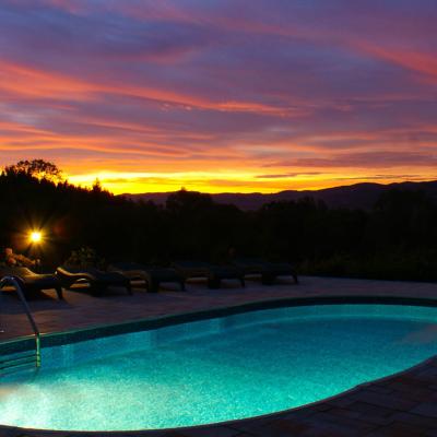  Piaskowy Koń Dom Deluxe Nol - basen, w górach o zachodzie słońca